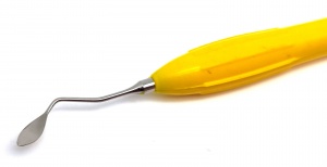 Гладилка с силиконовой ручкой, 08 желтая